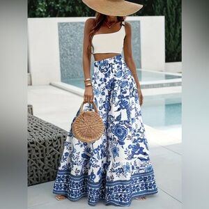 Bohemian blue and white floral white leg,palazzo bell pants 💙